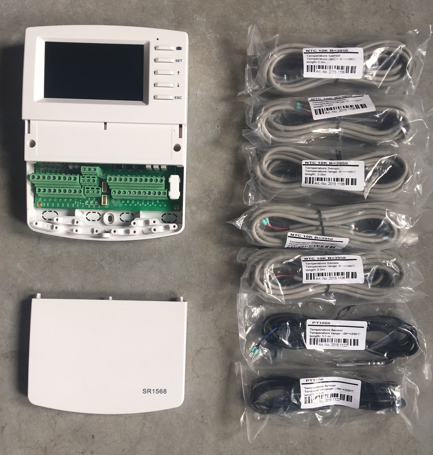 SR1568 solar controller